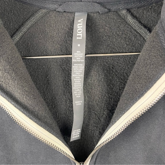 Vuori Women’s Restore Half Zip Hoodie - Picture 4 of 5